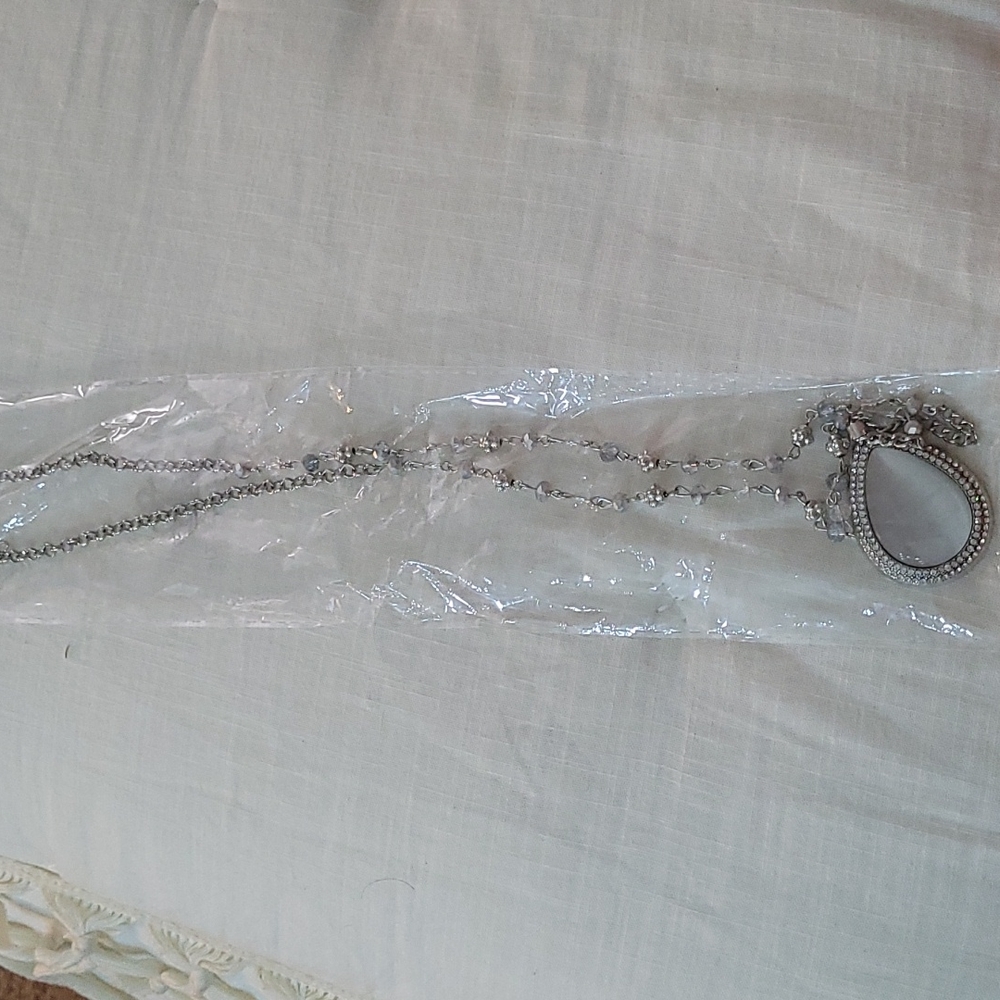 Necklace and earrings set